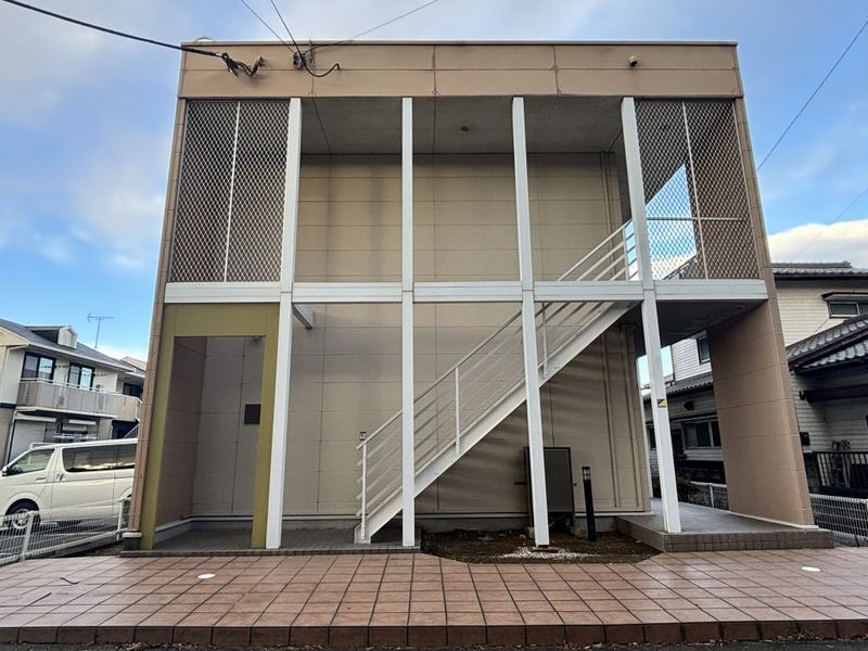 レオパレスＭＹ　ＳＴＡＧＥ エントランス