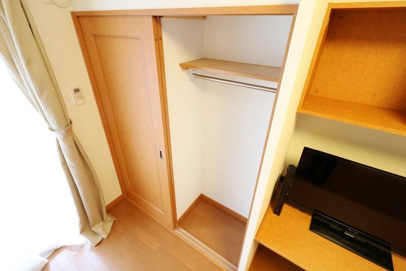 レオパレスリッツ 収納