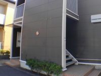 レオパレスアセイタール エントランス