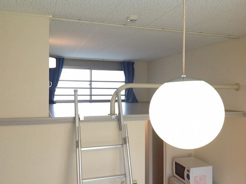 レオパレスクリオネ 収納