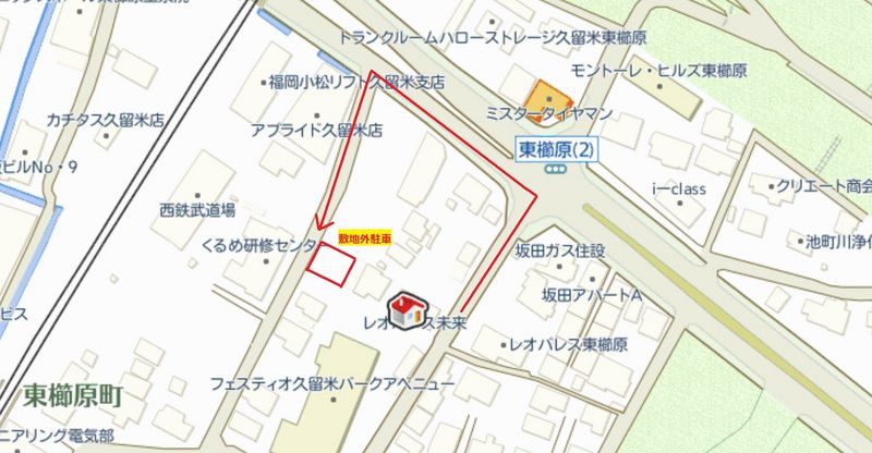 レオパレス未来 駐車場