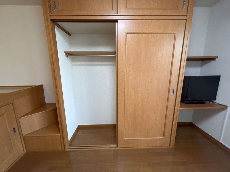 レオパレスヴィルヌーブ 収納