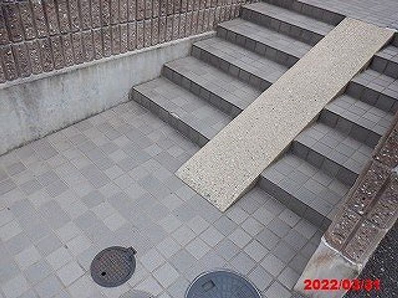 レオパレス大高南 エントランス