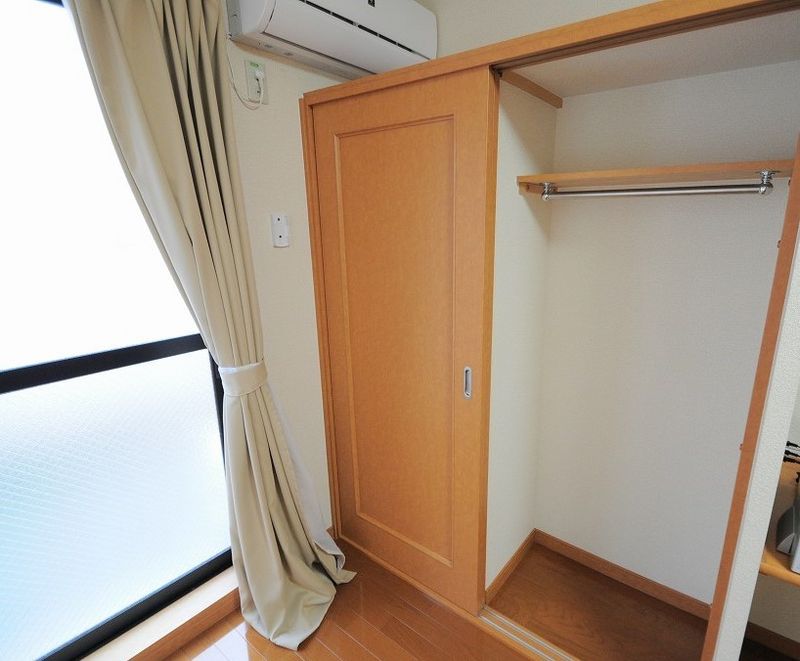 レオパレスヴェッセル 収納