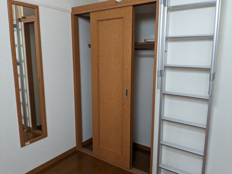 レオパレス薫峰 収納