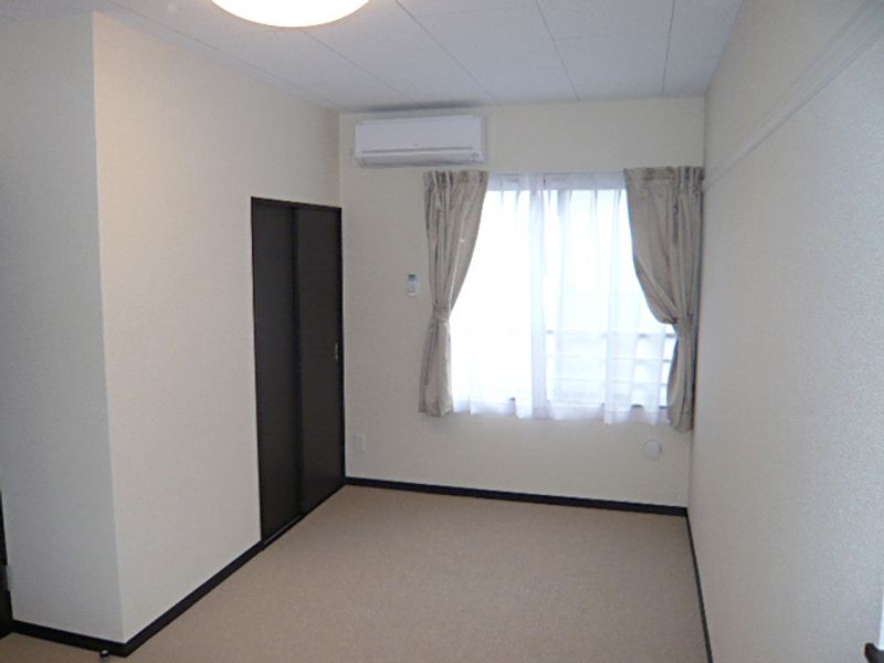 レオネクスト川原 居間