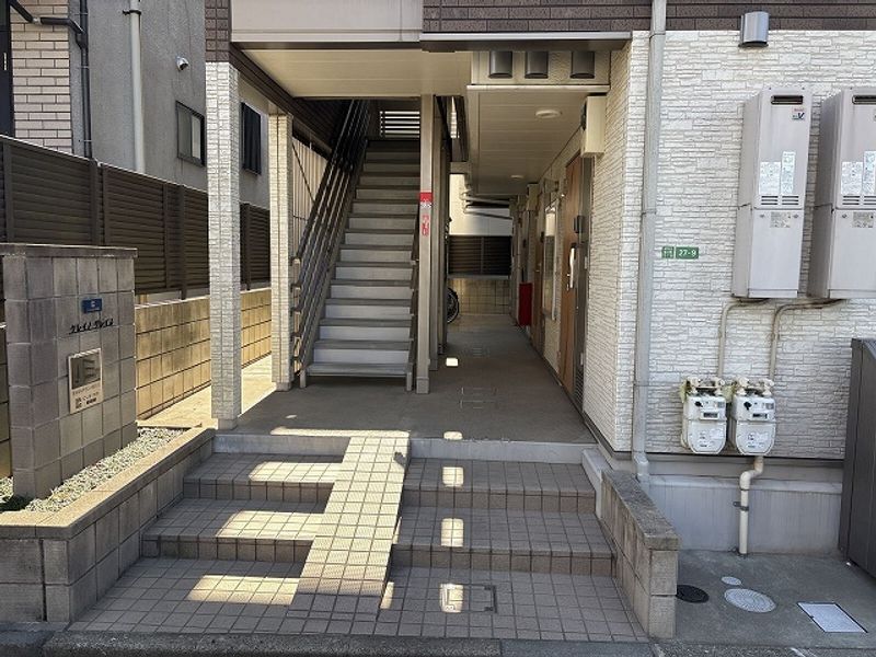 クレイノグレイス エントランス