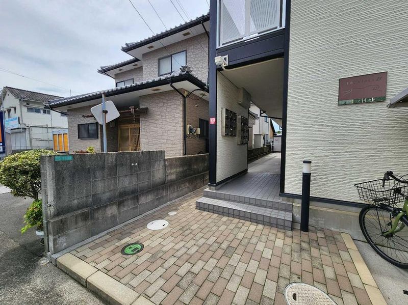 レオパレススカイ エントランス