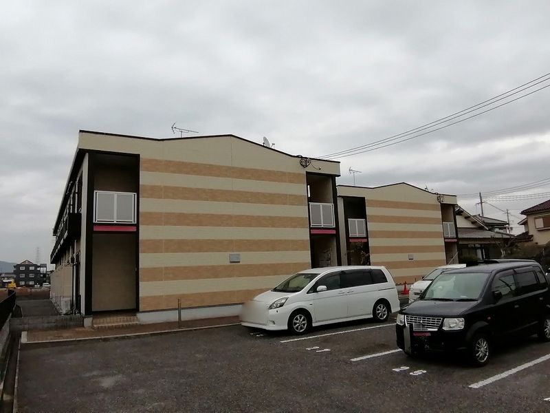 レオパレスオアシスⅠ 駐車場