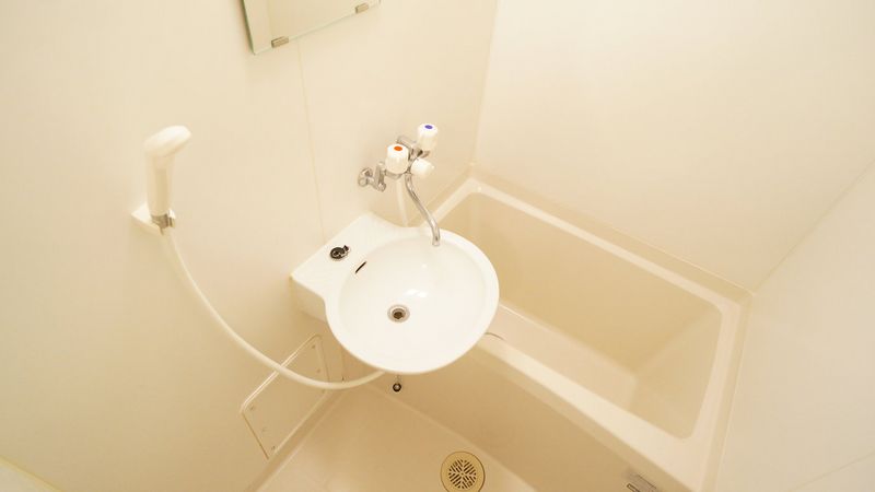 レオパレスいずみ 風呂