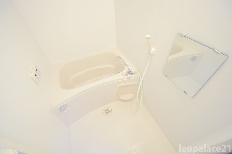 LEONEXT First S Bathroom