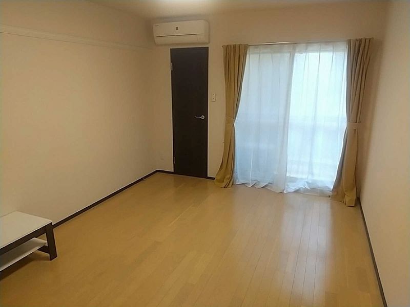 クレイノアーカス 居間