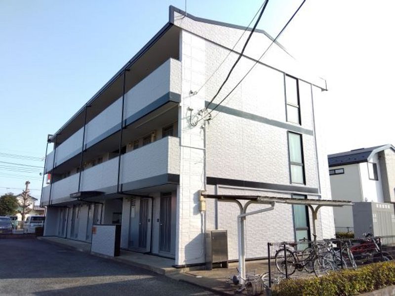 レオパレスエクレール 外観