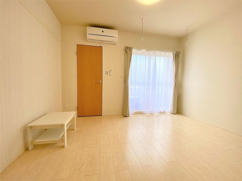 クレイノタマムラ 居間