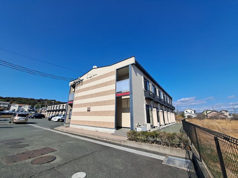 レオパレス成海 外観