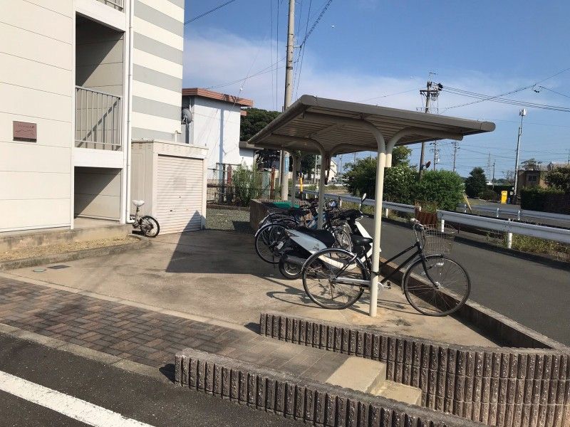 レオパレスサンフラウア 共用部分