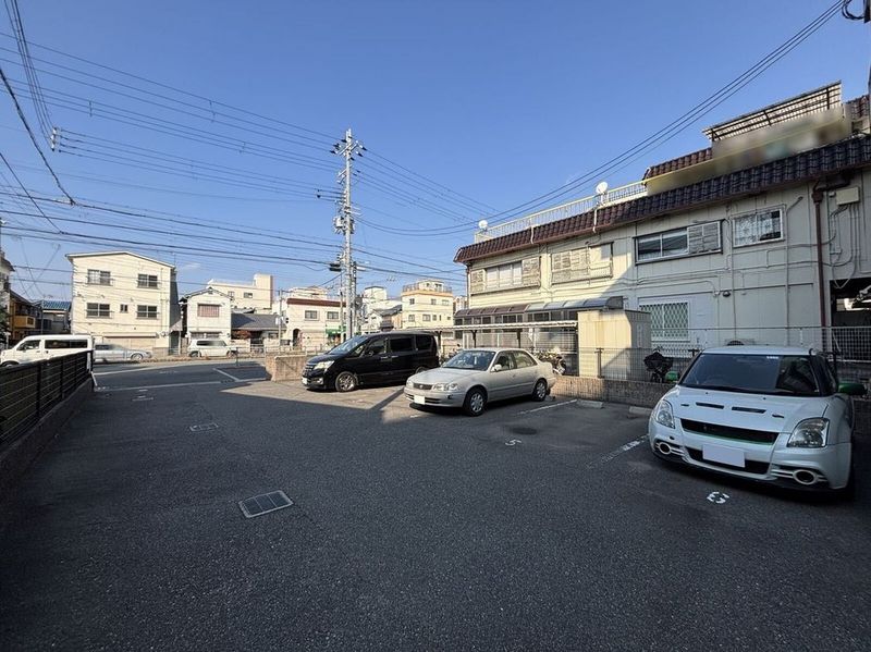 leopalace Deuxieme Naruo Parking lot