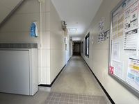 レオパレスライブリーⅡ エントランス