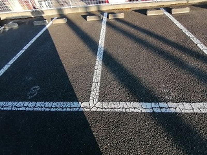 レオパレスＯＫＡＤＡ 駐車場