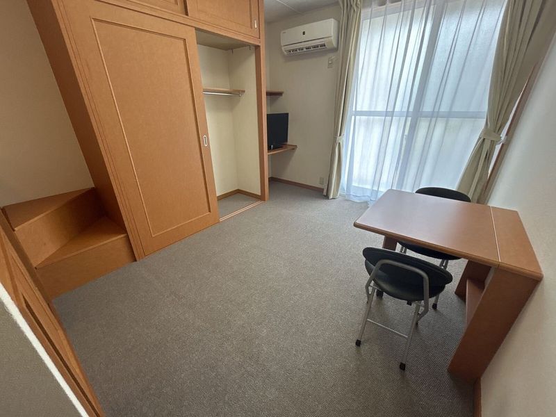 レオパレスＭ＆Ｋ 居間