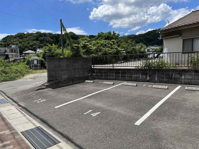 レオパレスｃｉｅｌ（シェル） 駐車場