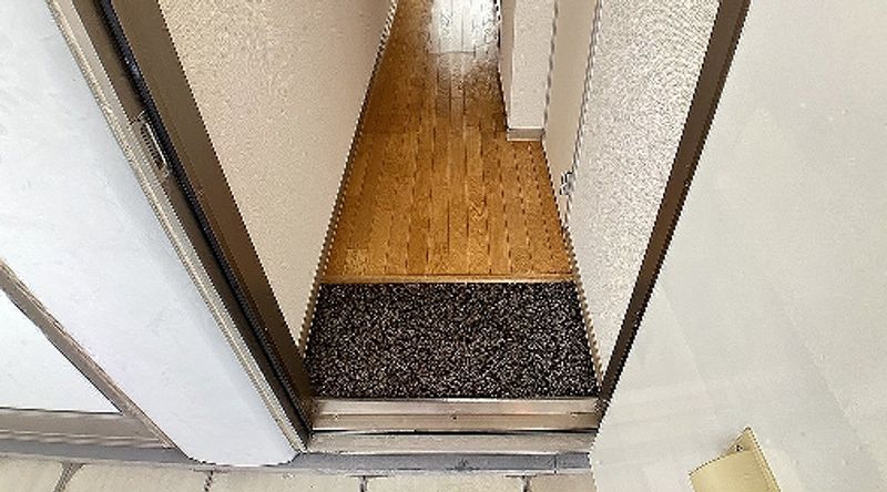 レオパレスメゾン・ド・エトワール 玄関