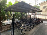 レオパレスフロール市沢 駐車場