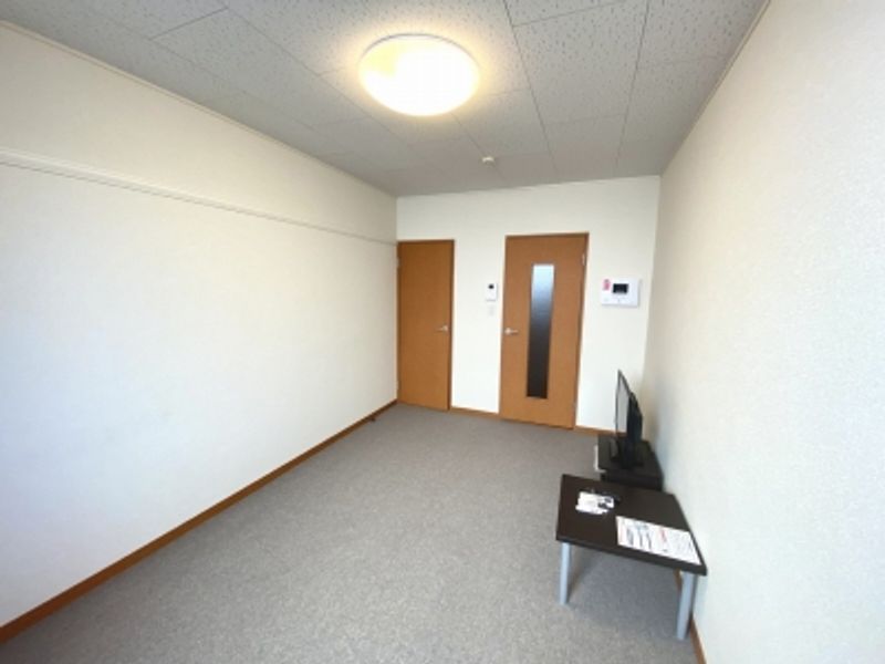 レオパレスクレエ豊中 居間