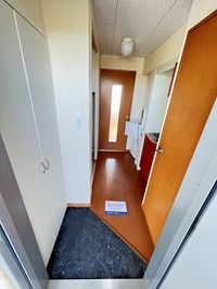 レオパレスＭ 玄関