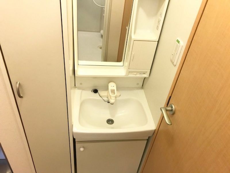 レオパレスアモーレ 洗面台