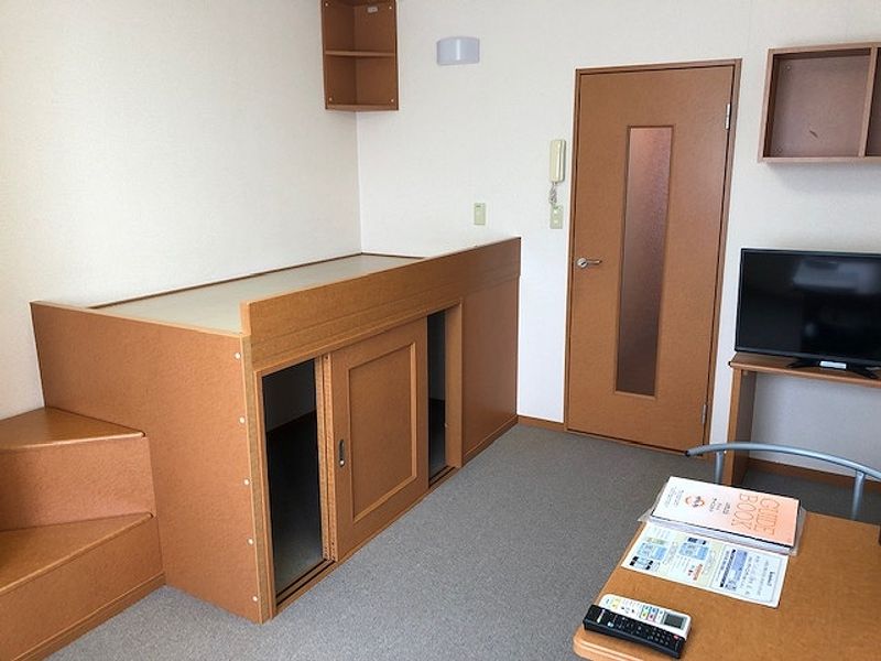 レオパレスルミエール六番館 収納