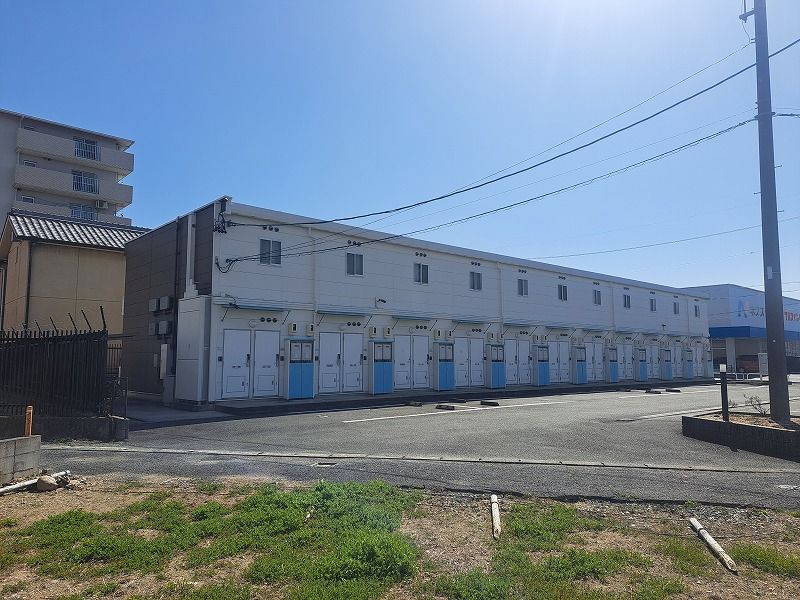 レオパレスアンビシャス 外観