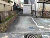 レオパレスフレア九品寺 駐車場