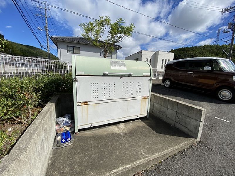 レオパレスルポ 共用部分