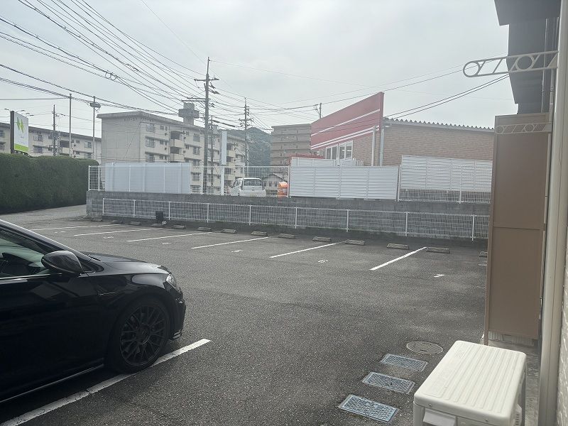レオパレスコンフォートテカポＡ 駐車場