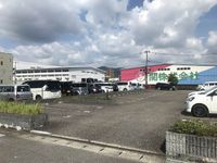 レオパレスグラン・ヴィルヌーブ 駐車場