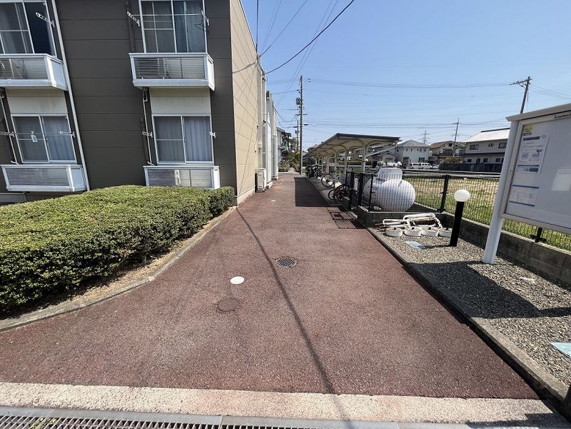 レオパレスコンフォート山手Ｂ エントランス
