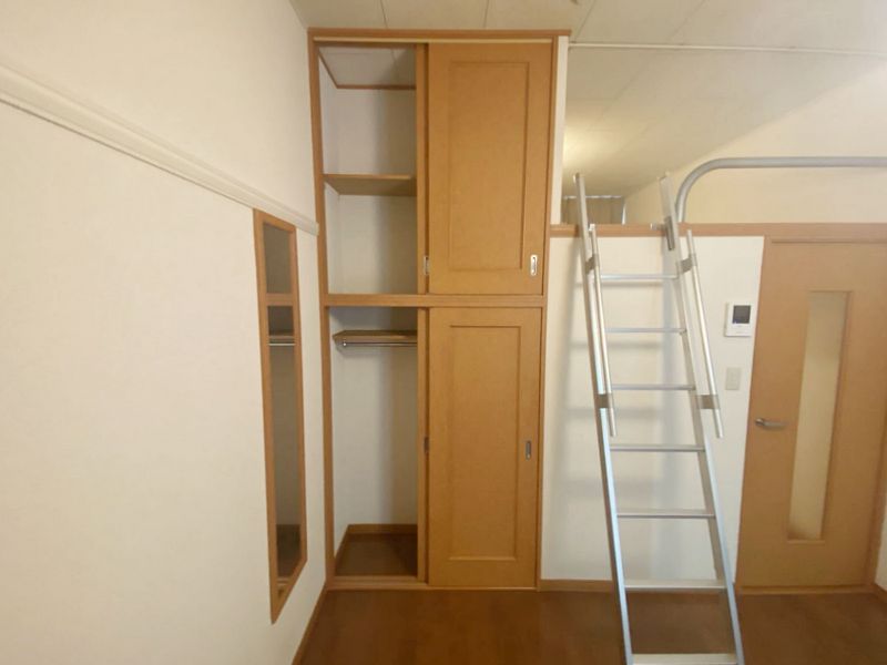 レオパレスＣａｌｍ 収納