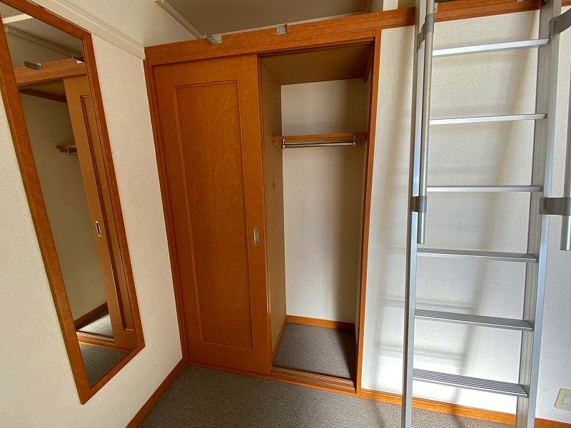 レオパレスル・レーヴ 収納