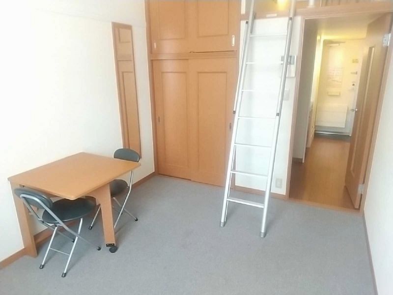 レオパレスみずほサード 居間