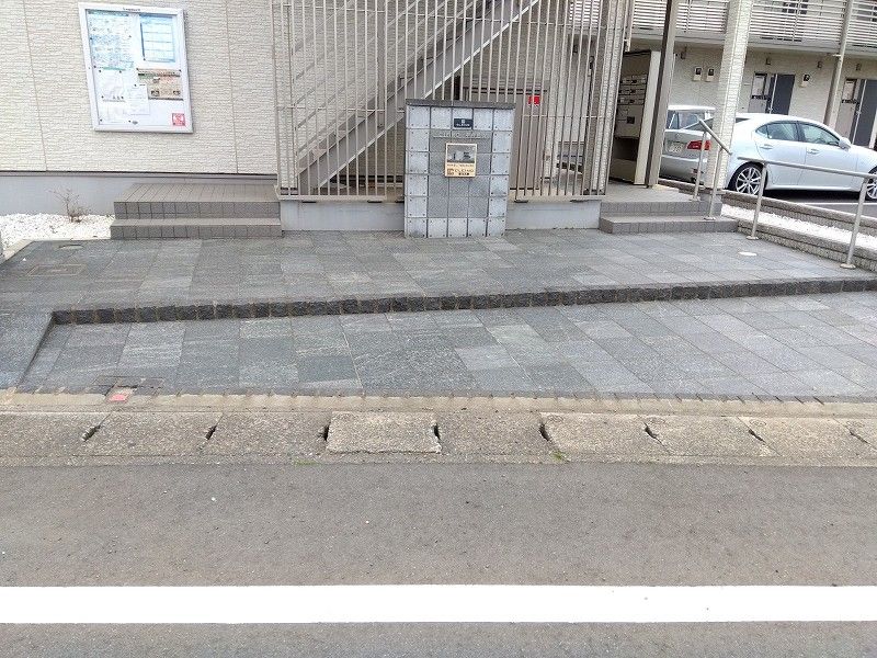クレイノ平井丘Ａ エントランス