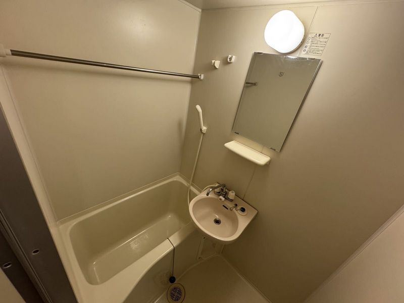 レオパレスグルヌーユ 風呂