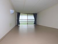 レオパレスウェスタンコート 寝室