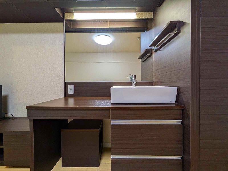 LEONEXT West Berku 세면대