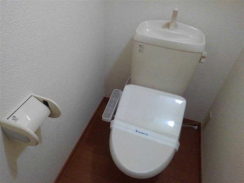レオパレス長府東 トイレ
