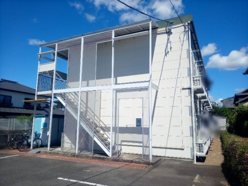 レオパレスＫＯＺＡＫＡ 外観