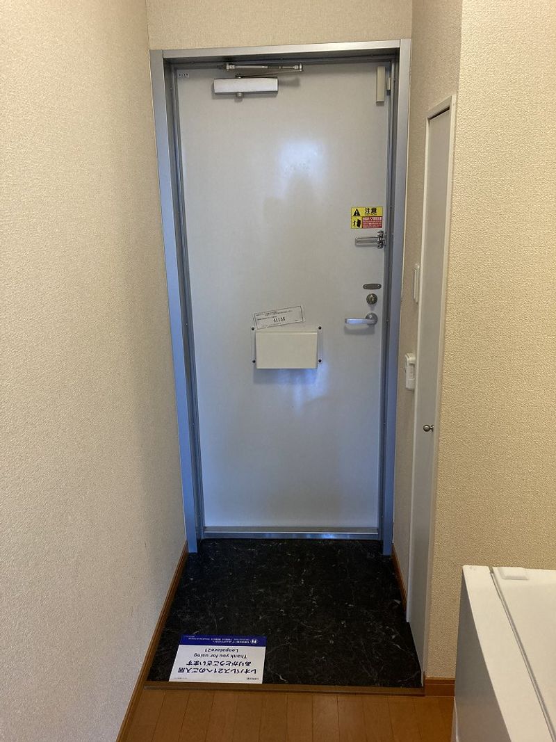 レオパレスＫ２セカンド 玄関