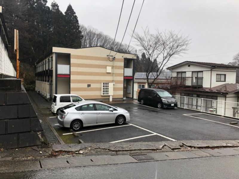 レオパレスＡＴｅｒｒｅ 駐車場