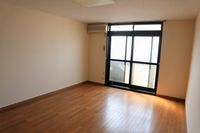レオパレス追分 居間