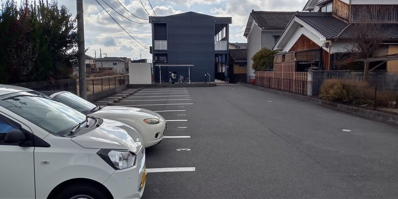 レオパレスエスペランサⅡ 駐車場